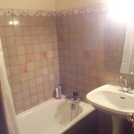 Dans 1650 Appartement *